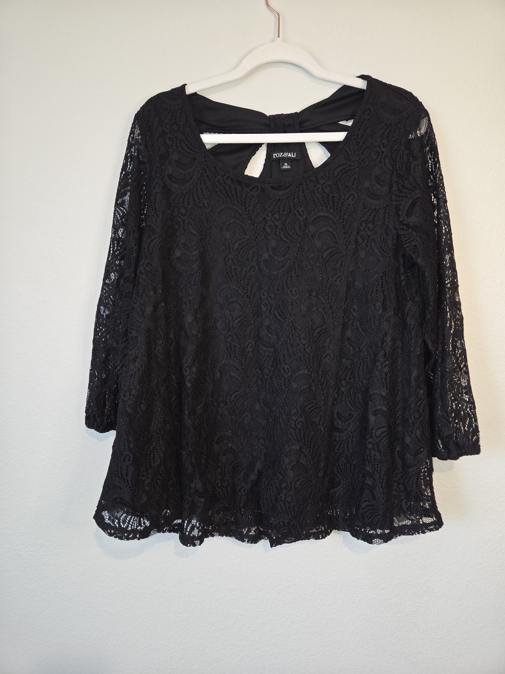 Roz & Ali Black Lace Overlay Women's Top